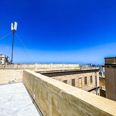 Designer Duplex Penthouse In Floriana Leilighet Eksteriør bilde
