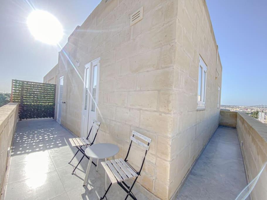 Designer Duplex Penthouse In Floriana Leilighet Eksteriør bilde